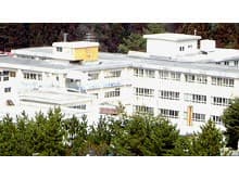 officeMainImageBlurLeft