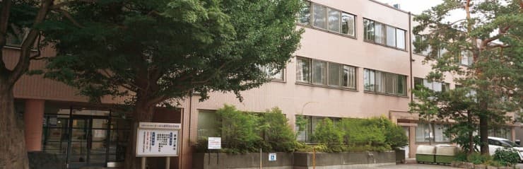 officeMainImageBlurLeft