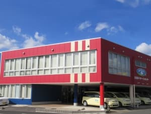 officeMainImageBlurLeft