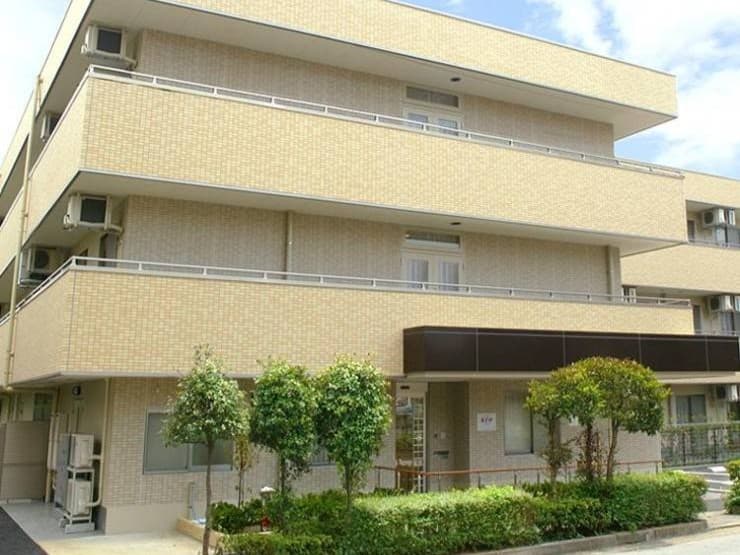 officeMainImageBlurLeft