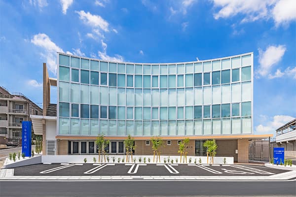 officeMainImageBlurLeft