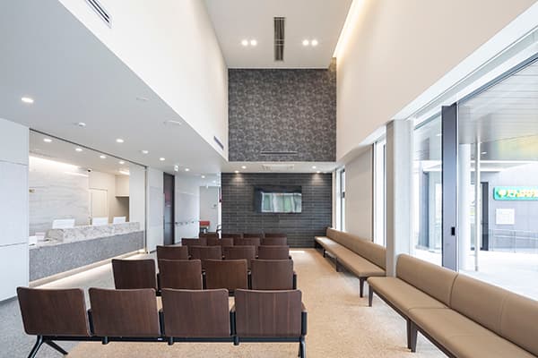 officeMainImageBlurLeft