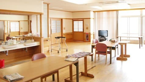 officeMainImageBlurLeft