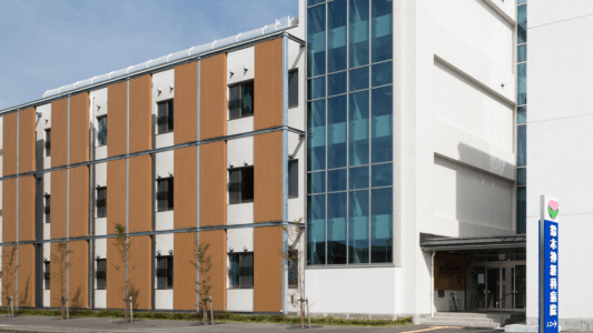 officeMainImageBlurLeft