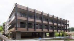 officeMainImageBlurLeft