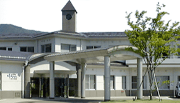 officeMainImageBlurLeft