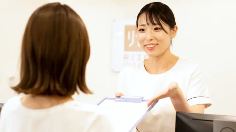 officeMainImageBlurLeft