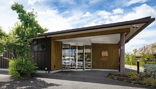 officeMainImageBlurLeft