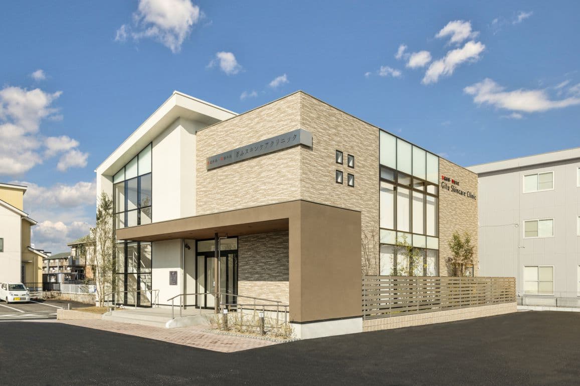 officeMainImageBlurLeft