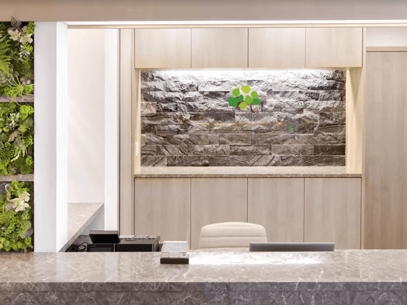 officeMainImageBlurLeft