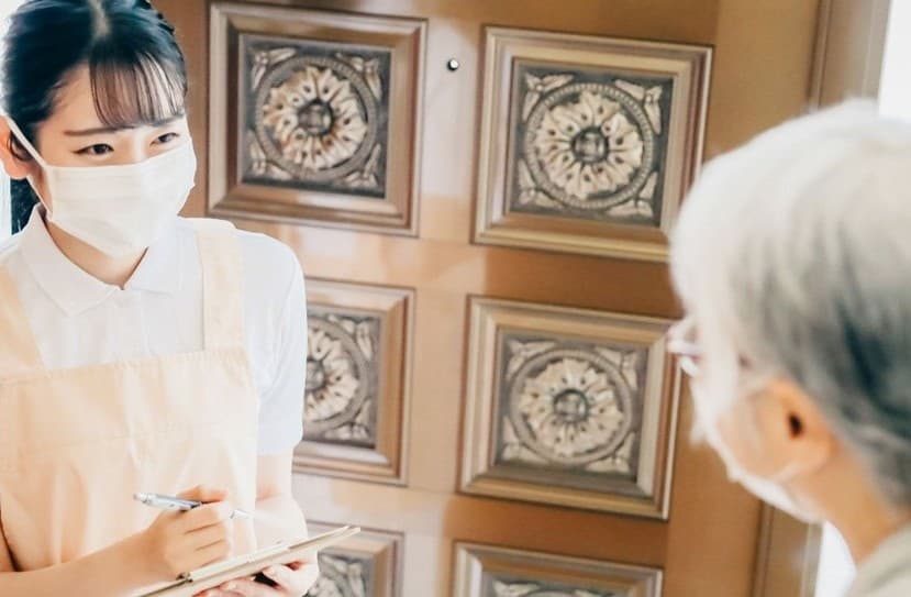 officeMainImageBlurLeft