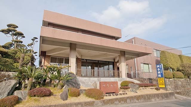 officeMainImageBlurLeft