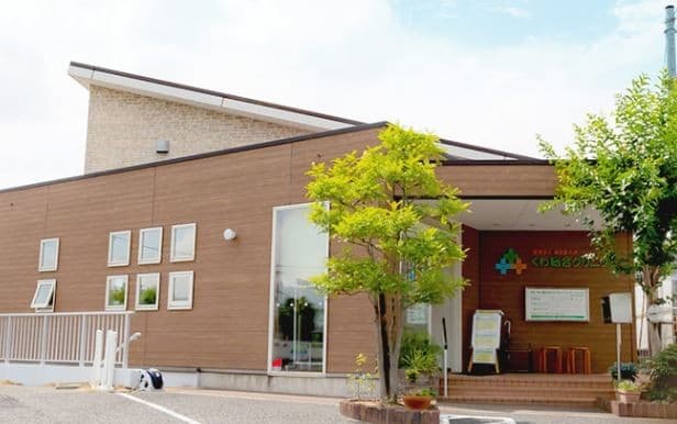 officeMainImageBlurLeft