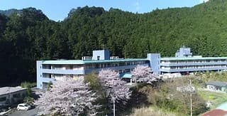 officeMainImageBlurLeft