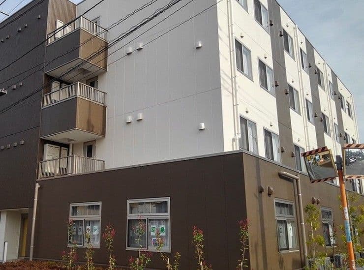 officeMainImageBlurLeft